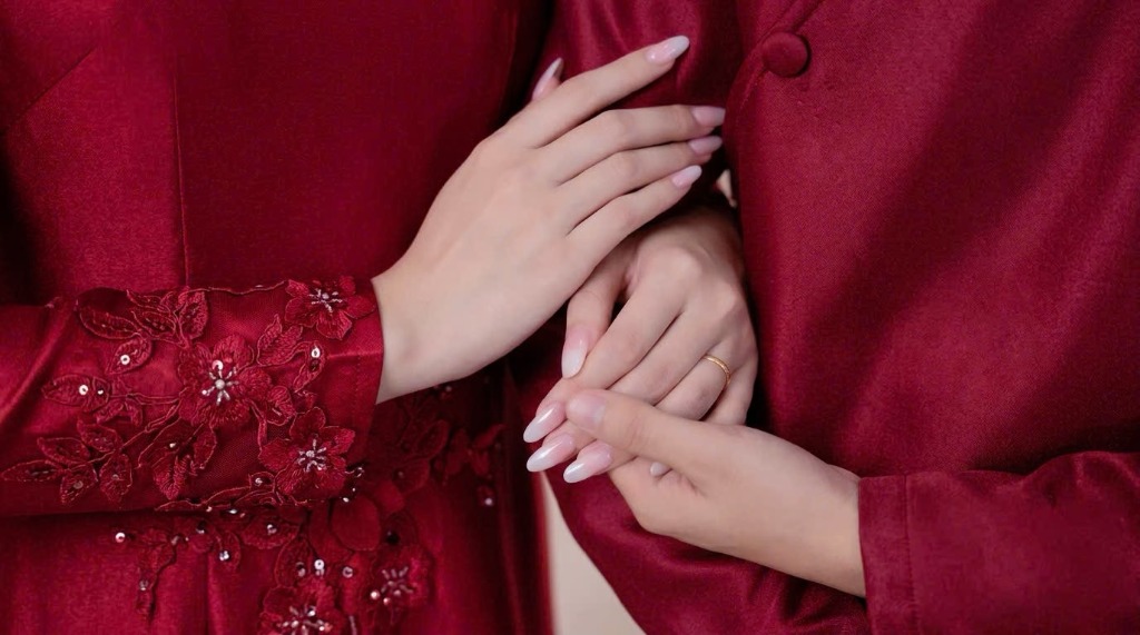 Bùi Văn Nam & Nguyễn Thu Trang nắm tay gắn kết hạnh phúc